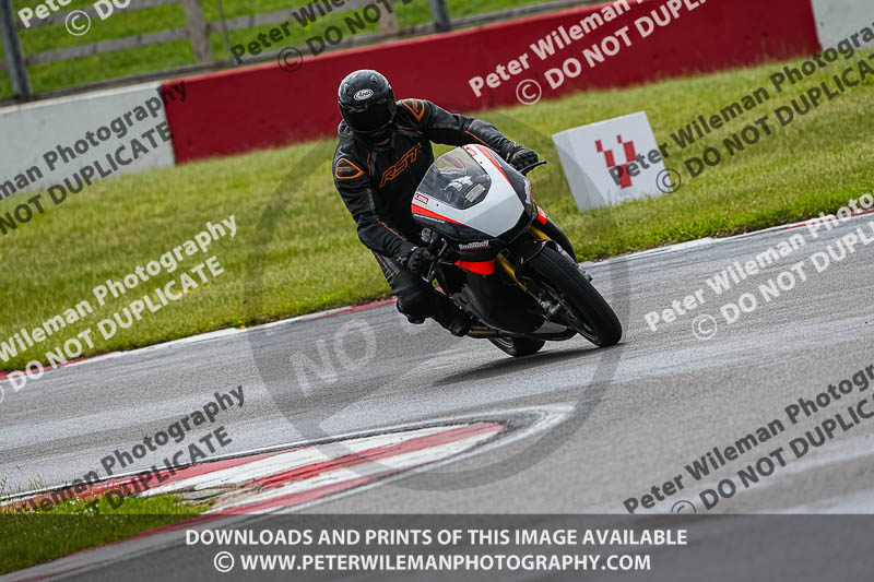 donington no limits trackday;donington park photographs;donington trackday photographs;estoril;event digital images;motorbikes;no limits;no limits trackdays;peter wileman photography;portugal;trackday;trackday digital images;trackday photos